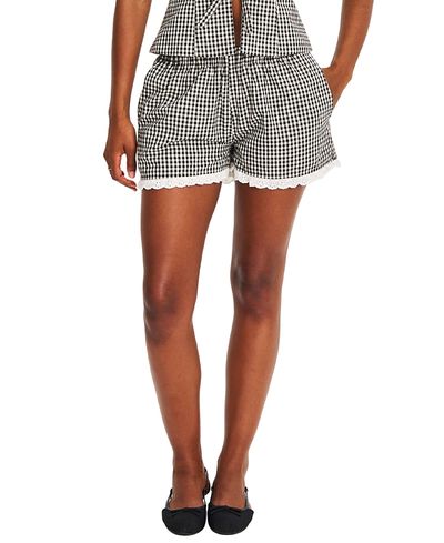 Miss Circle Miss Circle Qutayla Gingham Lace Trim Shorts