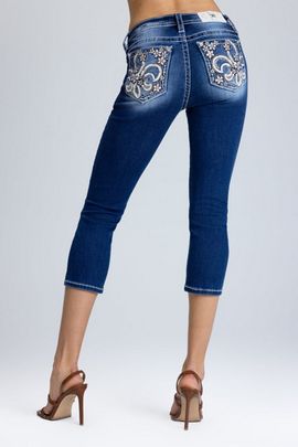 Miss Me Miss Me Ellora Fleur Capri Jeans in Dark Wash, Women's at Urban Outfitters
