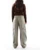 Miss Selfridge Miss Selfridge baggy utility cargo jeans in khaki-Green - 3