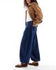 Miss Selfridge Miss Selfridge balloon elastic cuffs jeans in indigo-Navy - 2