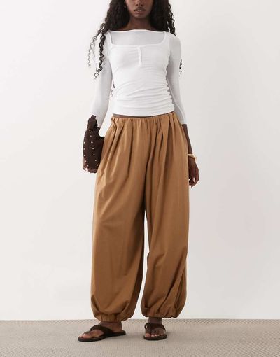 Miss Selfridge Miss Selfridge balloon pants in camel-Brown