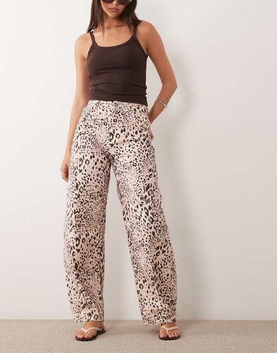 Miss Selfridge Miss Selfridge barrel leg jeans in animal print-Multi