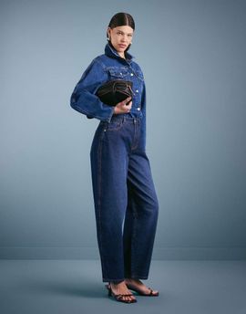 Miss Selfridge Miss Selfridge barrel leg jeans in indigo wash-Blue