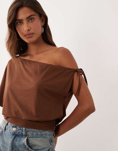 Miss Selfridge Miss Selfridge gathered off the shoulder top with deep waistband and lace trim in brown