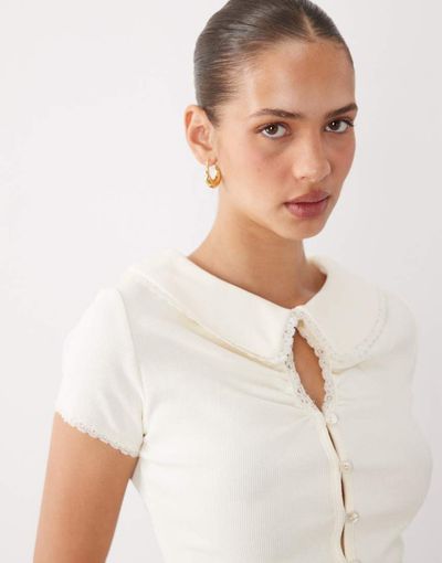 Miss Selfridge Miss Selfridge keyhole button up ribbed shirt in cream-White
