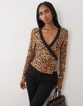 Miss Selfridge Miss Selfridge lace trim wrap top in leopard-No color