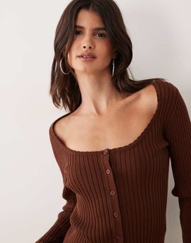 Miss Selfridge Miss Selfridge rib knit scoop neck button up top in chocolate-Black