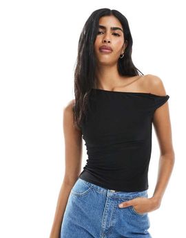 Miss Selfridge Miss Selfridge slinky twisted sleeve top in black