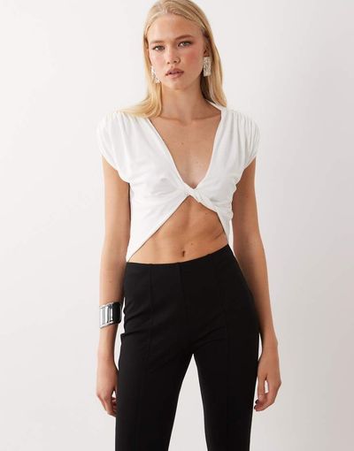 Miss Selfridge Miss Selfridge twist front top in cream-White