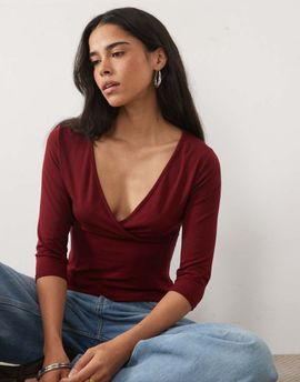 Miss Selfridge Miss Selfridge wrap top in plum-Red