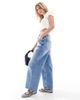 Miss Selfridge Petite Miss Selfridge Petite baggy jeans in mid blue wash - 3
