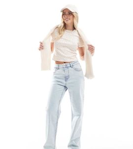 Miss Selfridge Petite Miss Selfridge Petite heart pocket straight leg jeans in ice bleach wash-Blue