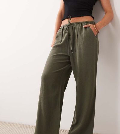 Miss Selfridge Petite Miss Selfridge Petite linen look pull-on pants in olive-Green
