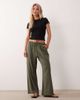 Miss Selfridge Petite Miss Selfridge Petite linen look pull-on pants in olive-Green - 2
