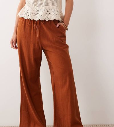 Miss Selfridge Petite Miss Selfridge Petite linen look pull-on pants in rust-Orange