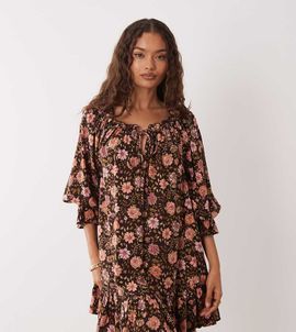 Miss Selfridge Petite Miss Selfridge Petite spun smock dress in 70's floral-Multi