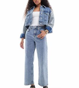 Miss Selfridge Petite Miss Selfridge Petite straight leg jean in mid wash-Blue