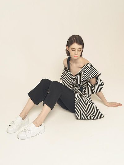 MISSUE Ribbon Sneakers White