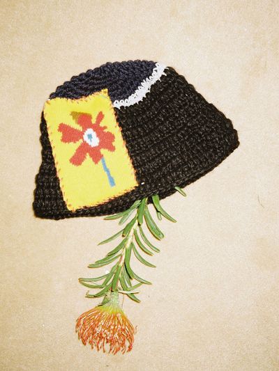 MISU A BARBE Flowering Bucket Hat Black