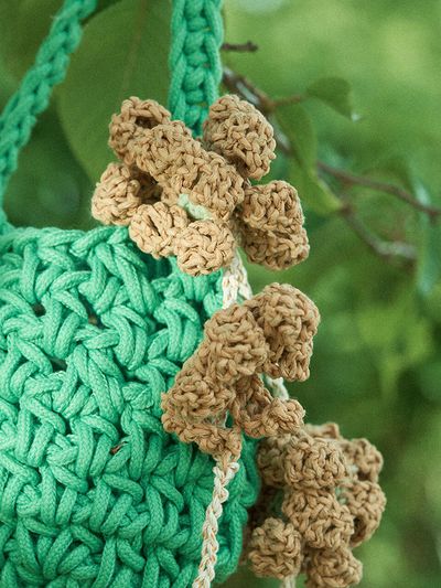 MISU A BARBE Flowers Gathering Charm Big Beige
