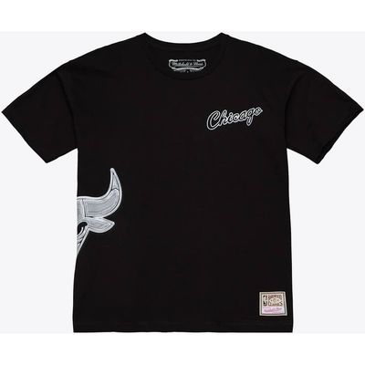Mitchell & Ness Men's Mitchell & Ness Black Chicago Bulls Chrome Heritage T-Shirt 