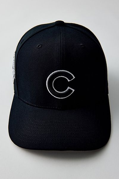 Mitchell & Ness Mitchell & Ness MLB Chicago Cubs Panda Pro Snapback Hat in Black, Men's at Urban Outfitters