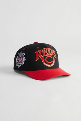 Mitchell & Ness Mitchell & Ness MLB Cincinnati Reds Pro Snapback Hat in Black, Men's at Urban Outfitters
