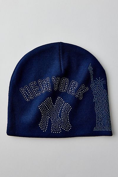 Mitchell & Ness Mitchell & Ness MLB New York Yankees Team Logo Rhinestone Stud Beanie in Navy, Men's at Urban Outfitters