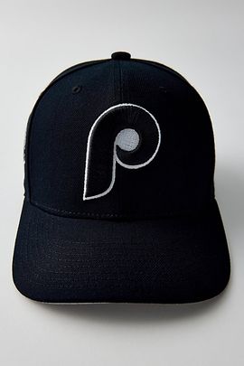 Mitchell & Ness Mitchell & Ness MLB Philadelphia Phillies Panda Pro Snapback Hat in Black, Men's at Urban Outfitters