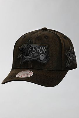 Mitchell & Ness Mitchell & Ness NBA Philadelphia 76ers Downtown Pro Snapback Hat in Black, Men's at Urban Outfitters