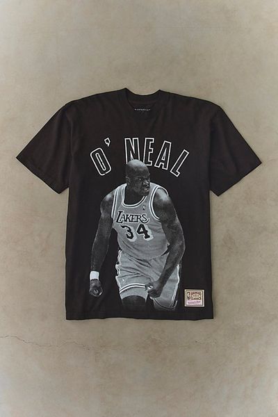Mitchell & Ness Mitchell & Ness NBA Throwback Legends Graphic Tee in Shaquille O'Neal, Men's at Urban Outfitters