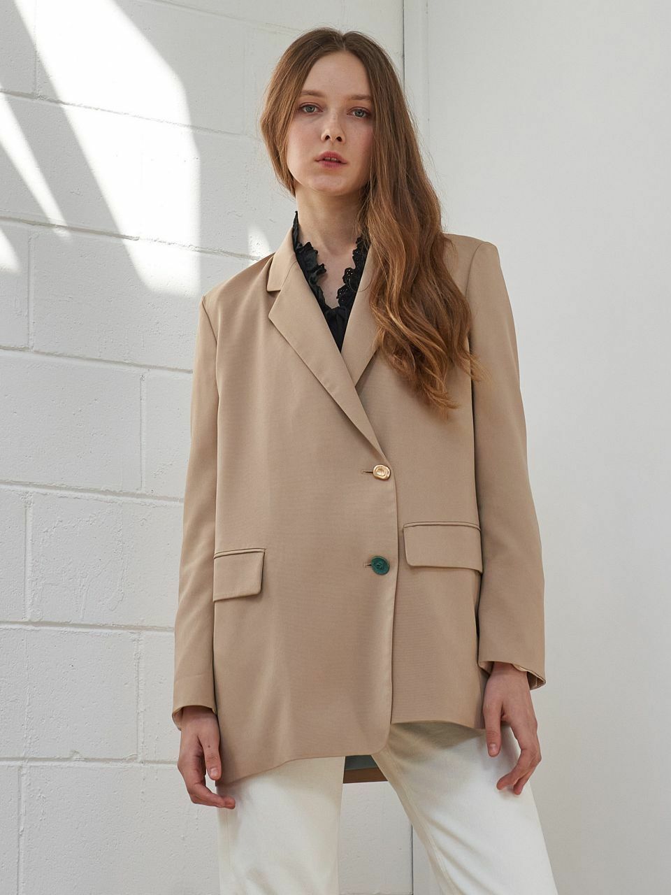 MITTE Asymmetric Single Jacket (Beige)