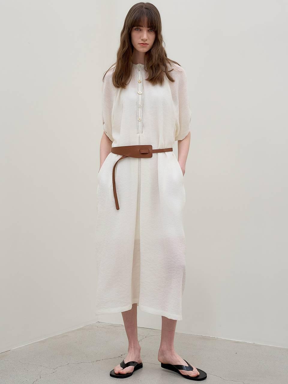 MITTE CRINKLE BELT MAXI DRESS [IVORY]