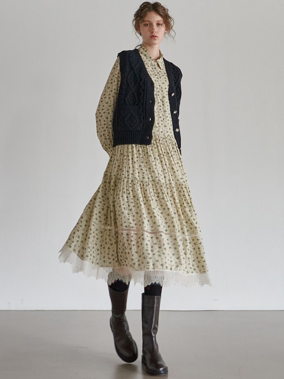 MITTE Lace Tiered Printing Shirring Dress_Beige