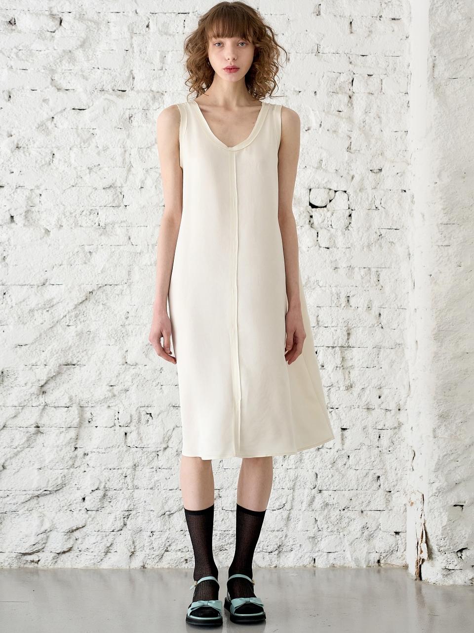MITTE LINE SLEEVELESS DRESS [IVORY]