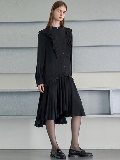 MITTE Pleated Collar Shirring Dress [Black]