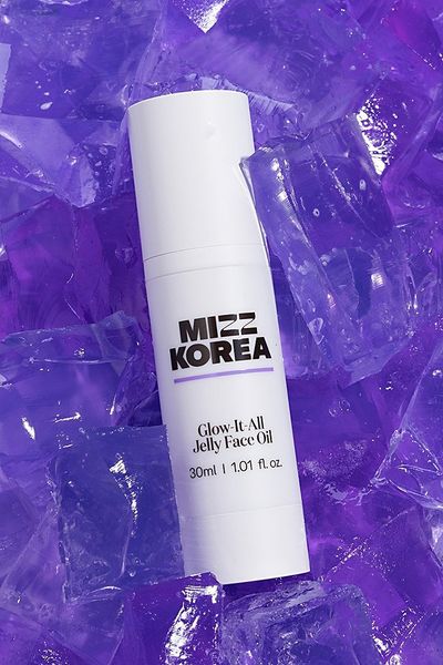 Mizz Korea Mizz Korea Glow-It-All Jelly Face Oil in Assorted at Urban Outfitters
