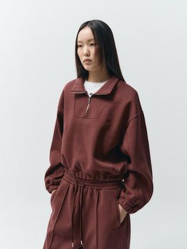 MMAK LOGO HALF ZIP UP HIGH NECK SWEATSHIRT, BURGUNDY