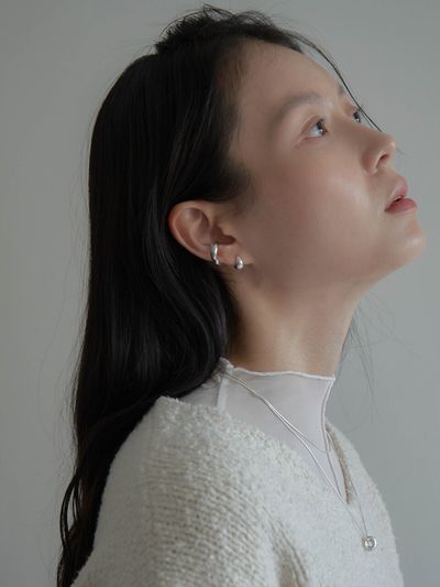 mnemo Hug Earcuff