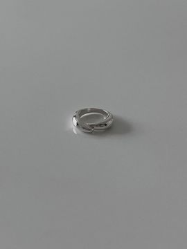 mnemo Hug Ring