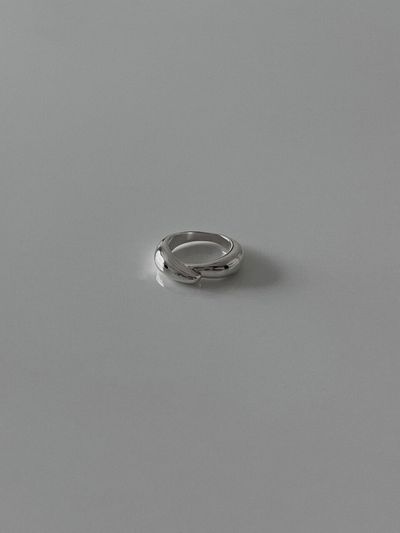 mnemo Hug Ring