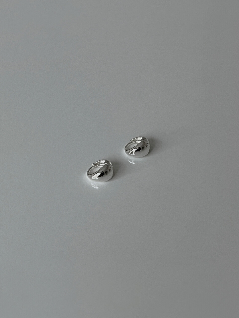 mnemo Mini Volume One Touch Earrings