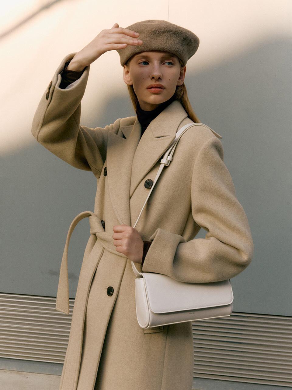 MOAT BELTED PEAKED DOUBLE COAT (beige herringbone)
