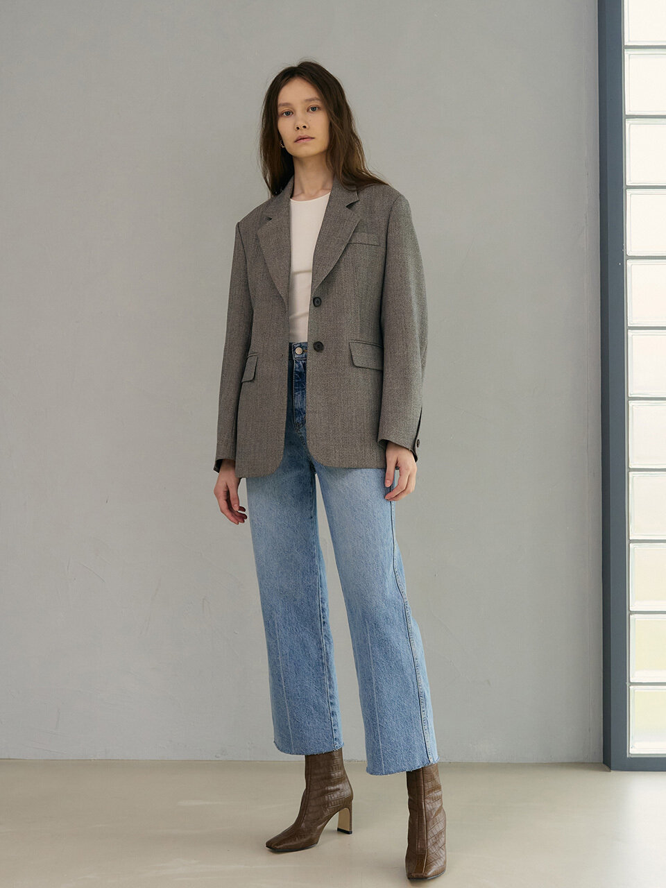 MOAT Bold Sleeve Dart Jacket (Ash Brown)