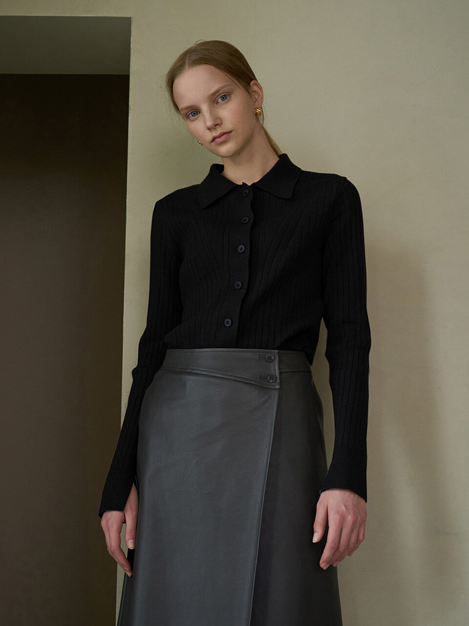 MOAT Collar Cardigan_Moat Black