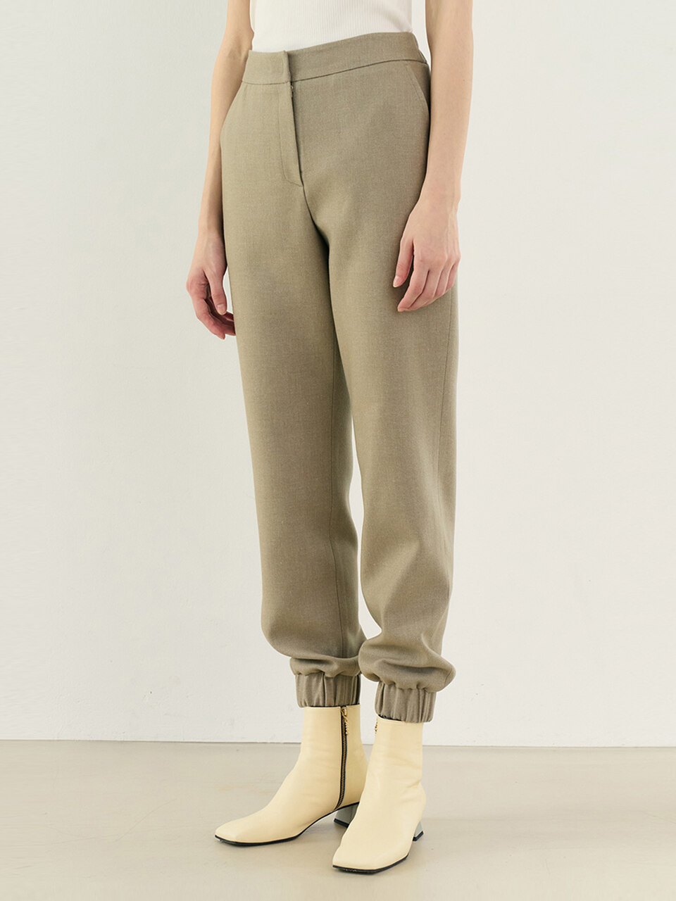 MOAT Wool Jogger Pants_Mocha Beige