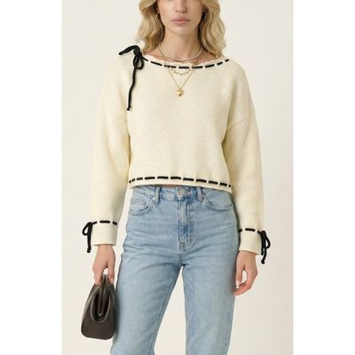 Modenaire Modenaire Contrast Tie Scalloped Boat Neck Cropped Hem Knit Sweater