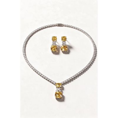 Modenaire Modenaire Crystal Pendant Necklace And Matching Drop Earring Jewelry Set