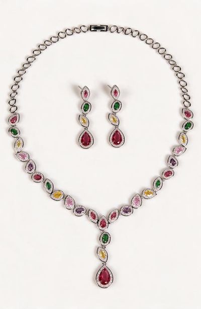 Modenaire Modenaire Crystal Teardrop Necklace And Drop Earring Set