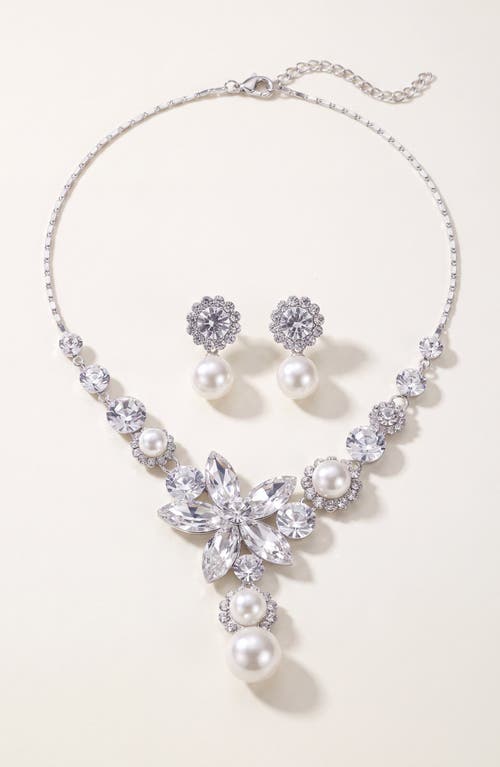 Modenaire Modenaire Flower Pearl Drop Necklace and Earrings Set